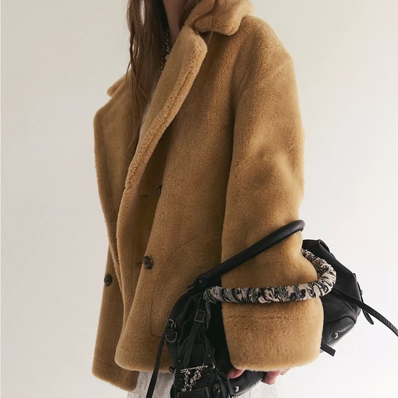Free People Tan and Cream Teddy Jacket - Picture 2 of 9